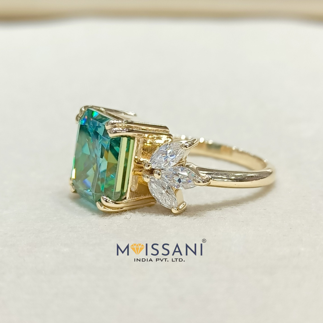 Moissanite Green Radiant Shape Ring - Moissani.in