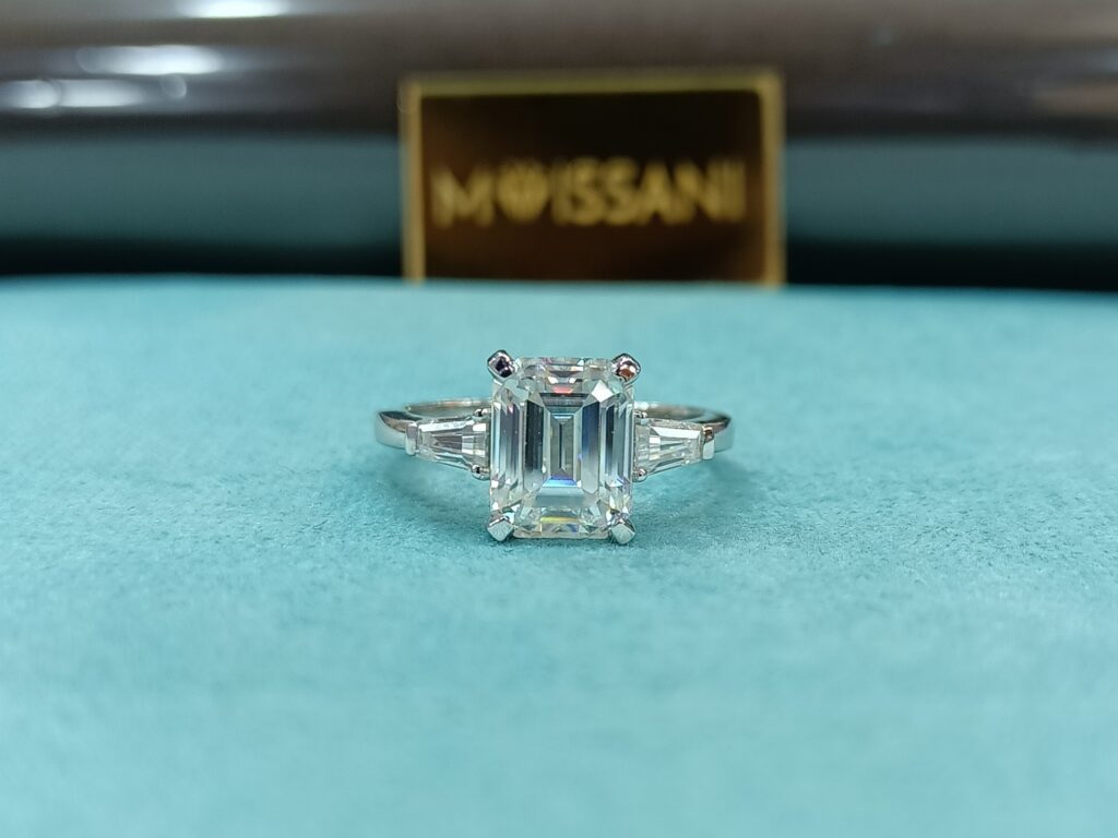 Moissanite Emerald Shape Ring-lR00080 - Moissani.in