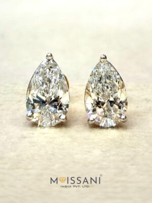 Lab-Grown Diamond Pear Earring - LE0155