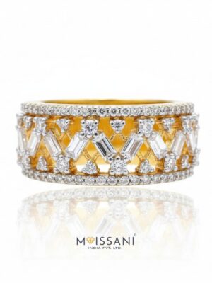 Lab Grown Diamond Taper +Round Shape Ring- LG0372